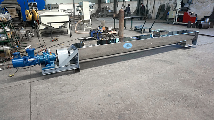 Horizontal Screw Conveyor