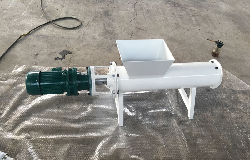 Farm screw conveyor - fully sealed and corrosion-resistant, special auger for manure removal