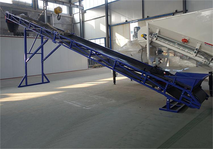 What is the construction and maintenance of plastering mortar belt conveyor?